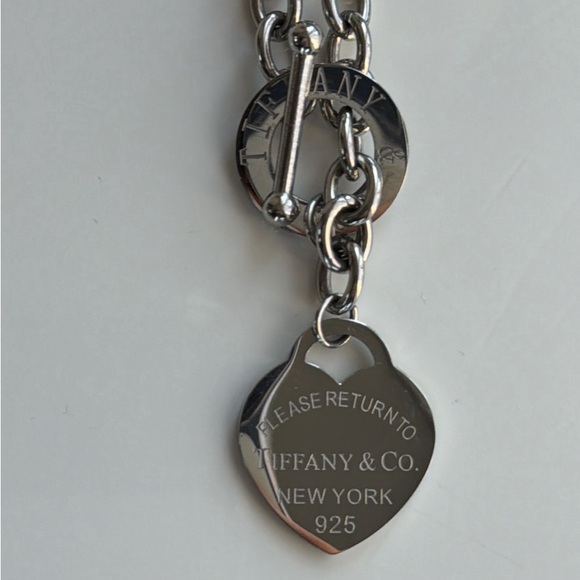 Silver Heart Pendant Fashion Necklace - Picture 3 of 5